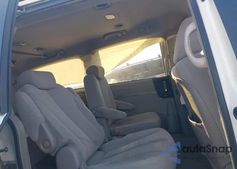 2007 Hyundai Entourage Gls/Limited/Se z USA, uszkodzony, nr VIN KNDMC233176035972